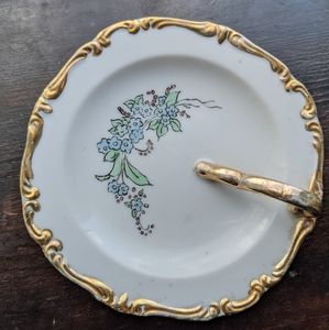 Vintage plate finger loop